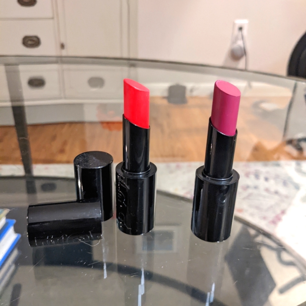 Buxom bold gel lipstick - Forbidden Berry & Graphic Grape